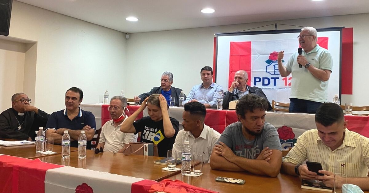 Presidente da Federação Médica Brasileira lança pré-candidatura pelo PDT